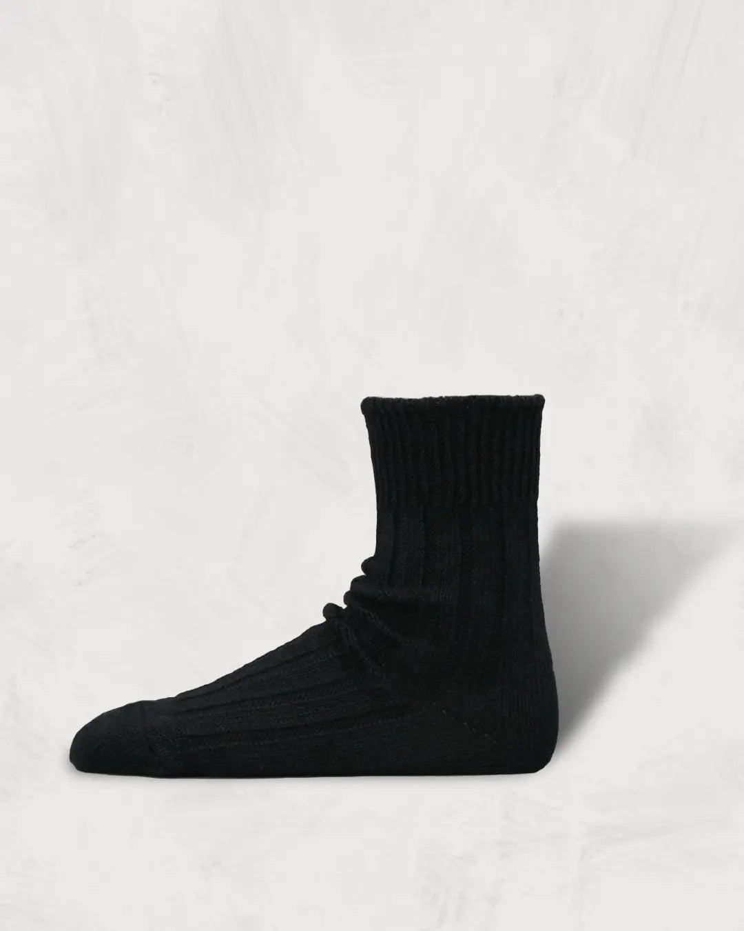 リネンアンドリサイクルポリエステルポリエステルリブソックス_Black_Linen_and_Recycled_Polyester_Ribbed_Socks_Middle_Length_Black