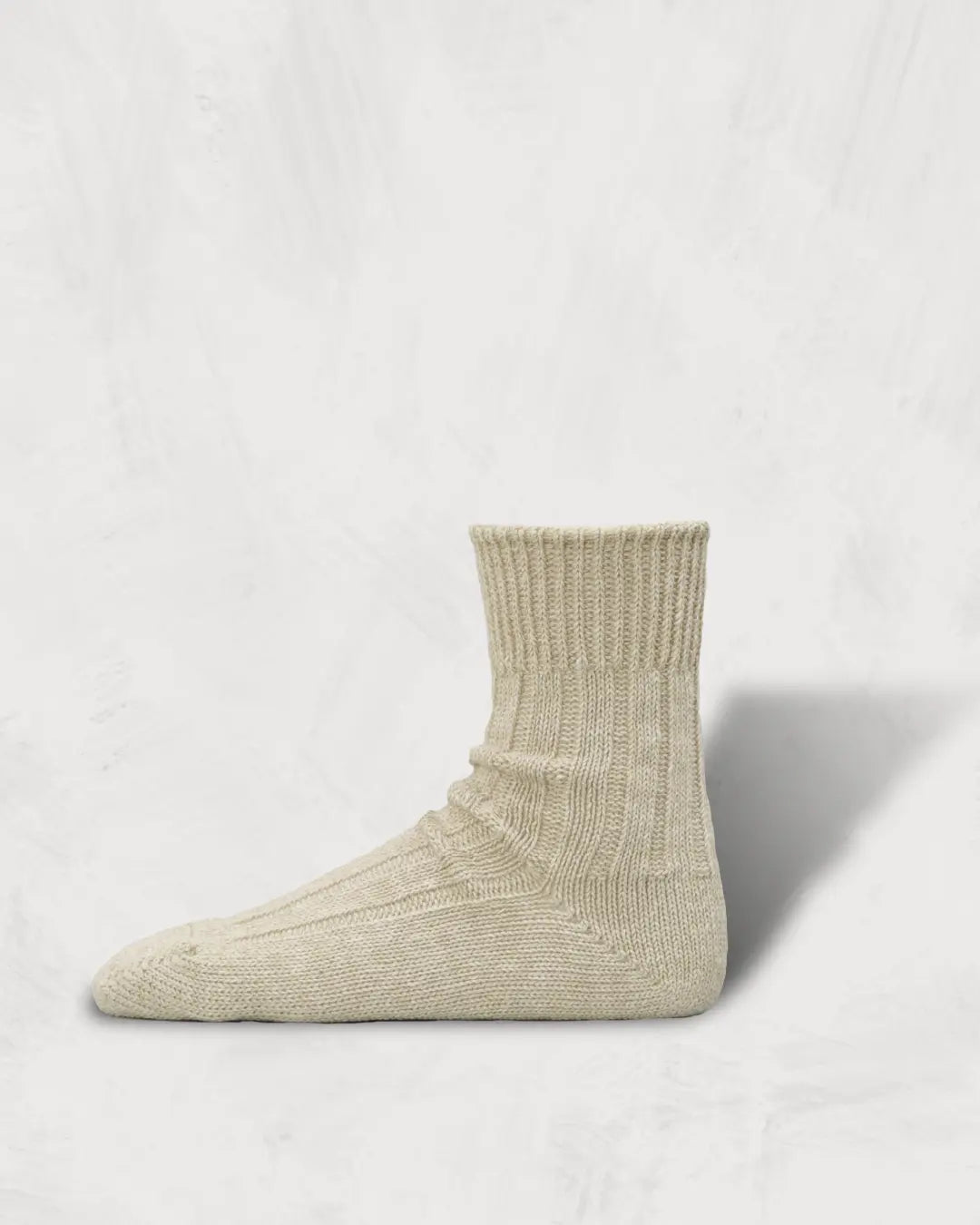 リネンアンドリサイクルポリエステルポリエステルリブソックス_Ecru_Linen_and_Recycled_Polyester_Ribbed_Socks_Middle_Length_Ecru